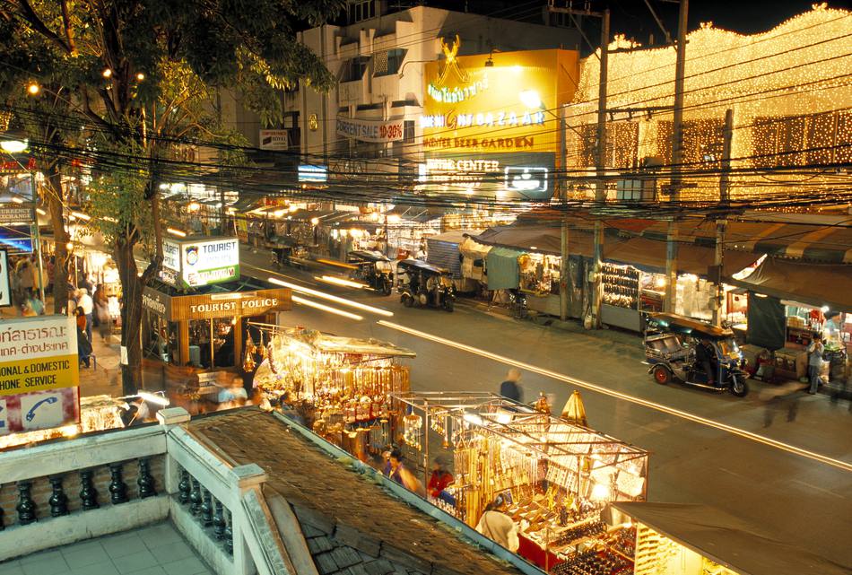 chiang-mai-night-bazaar Chiang Mai's Night Bazaar: The Complete Guide