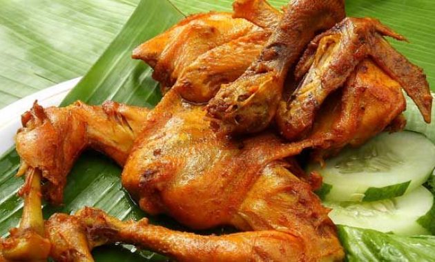 Ayam Goreng Indonesien