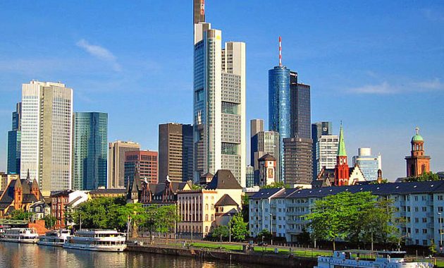 Været i Frankfurt, Tyskland: Klima, årstider og gjennomsnittlig månedlig temperatur