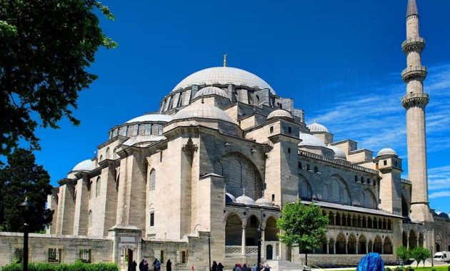 Kompletní průvodce mešitou Suleymaniye v Istanbulu