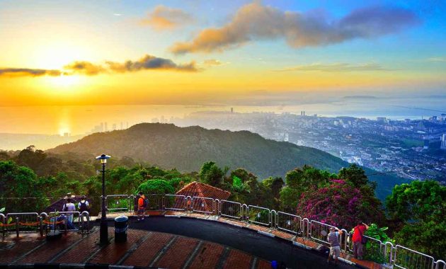 Reisgids Penang Hill: uitzichten, treinrit en natuurpaden
