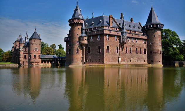 Castelul De Haar